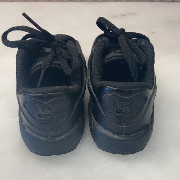 Nike Air Max Runners - Picture 3 of 9